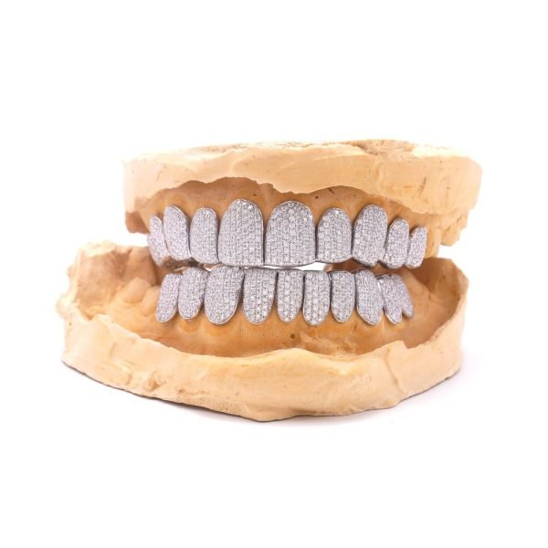 10 on 10 VVS Moissanite Prong Diamond Grillz - Image 4