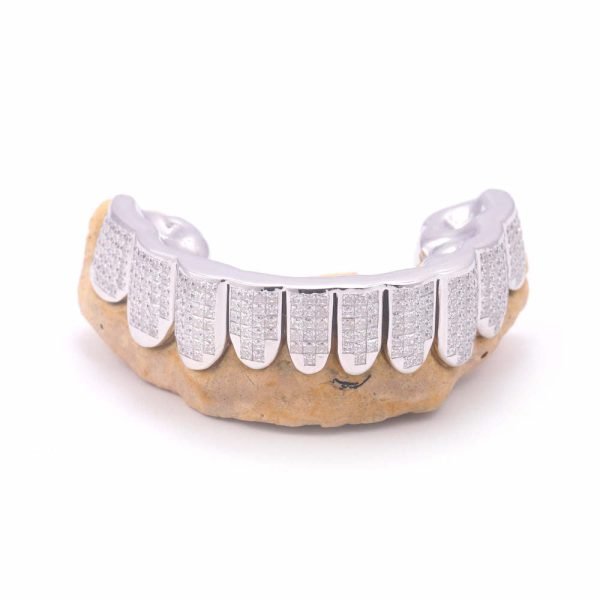 Invisible Set Princess Cut Moissanite Bottom Diamond Grillz - Image 3