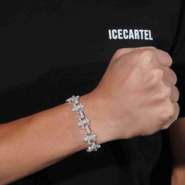 10MM Moissanite Crown Link Bracelet 14K Gold - Image 3