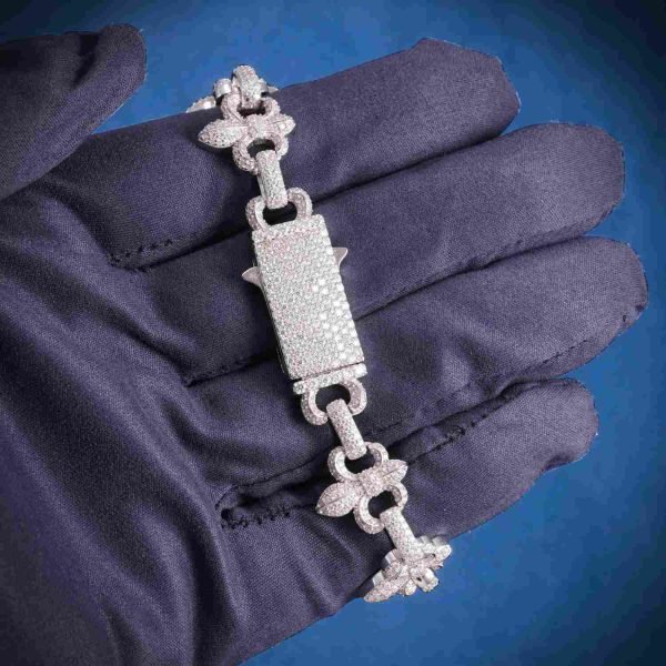 10MM Moissanite Crown Link Bracelet 14K Gold - Image 4
