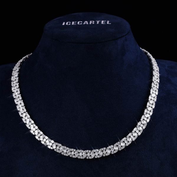 8MM VVS Baguette Mariner Link Chain 14K Gold - Image 2