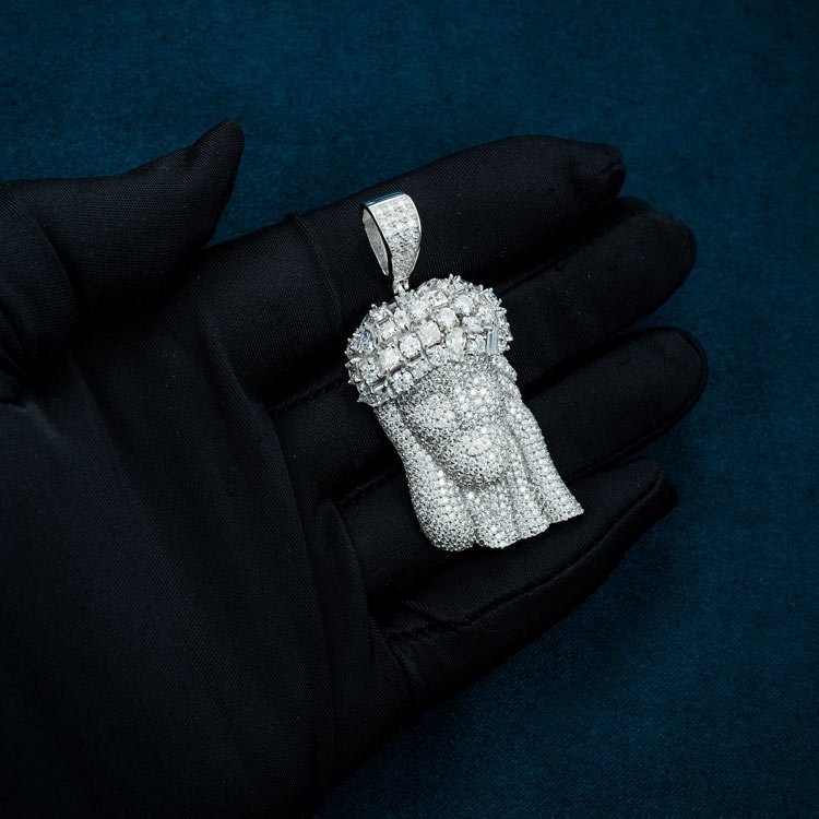 Moissanite Jesus Pendant 14K Gold - Image 4