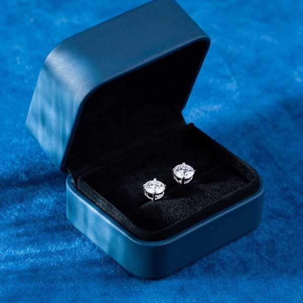 7.5MM Round Moissanite Stud Earrings - Image 4