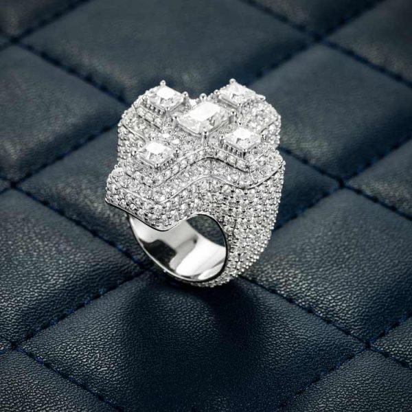 Moissanite Baguette Cross Ring 14K Gold - Image 5