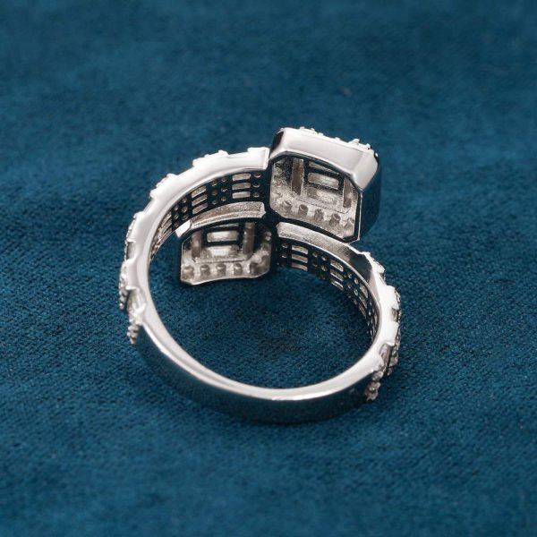 Moissanite Split Shank Baguette Ring 14K Gold - Image 3