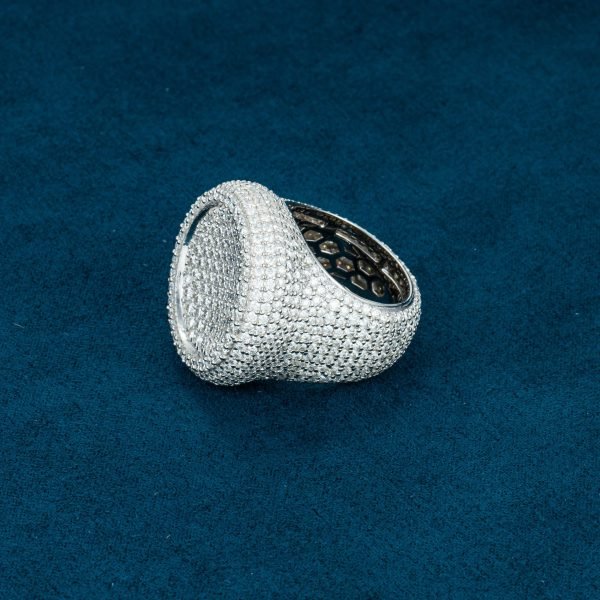 Moissanite Circle-Shaped Signet Ring 14K Gold - Image 3
